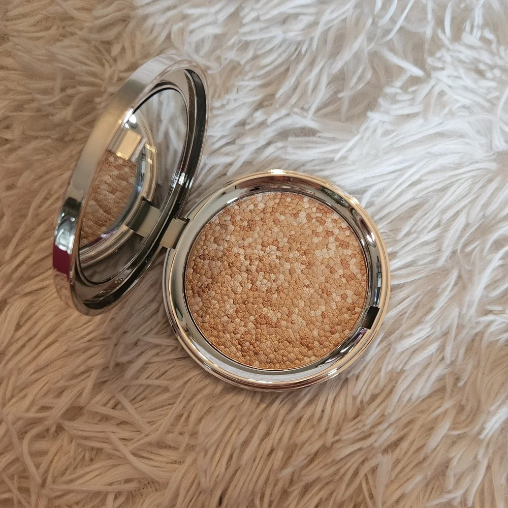 🆕 Ciate London Confetti Highlighter